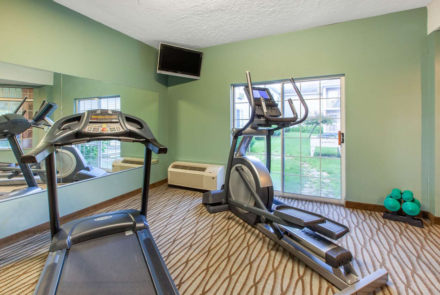 Days Inn by Wyndham Petoskey 14/31