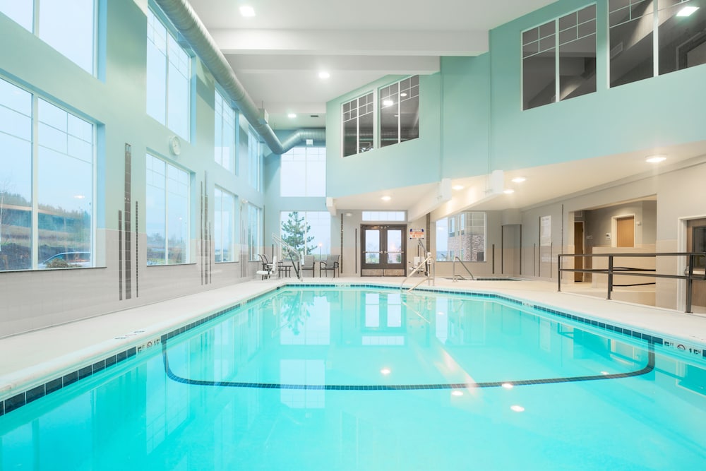 Holiday Inn Express Hotel & Suites North Sequim 38/77