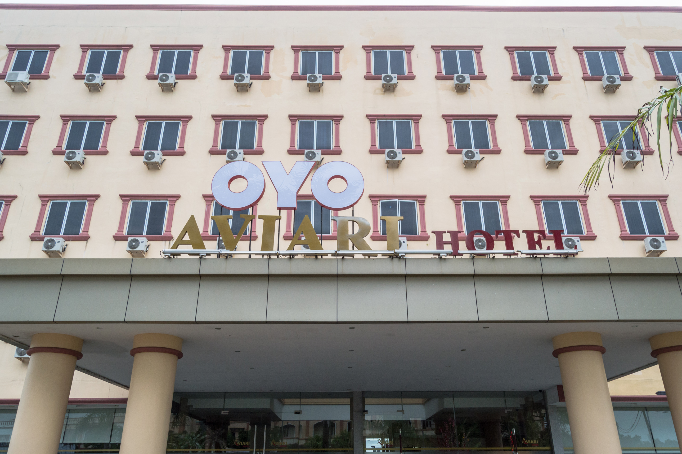 OYO 775 Aviari Hotel 1/50