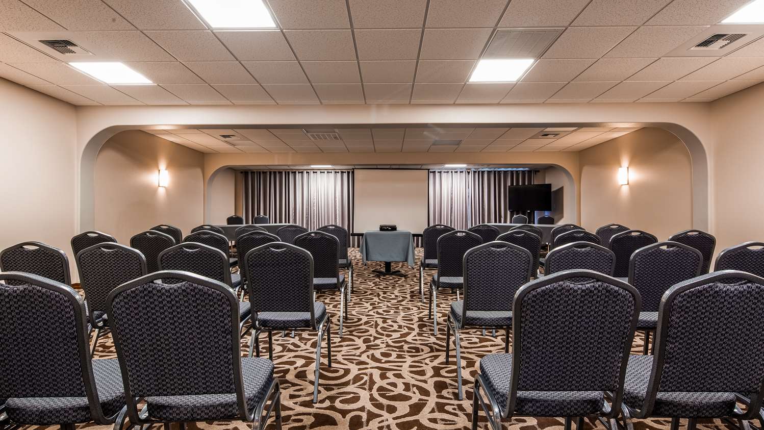 Best Western Edgewater Resort 36/46