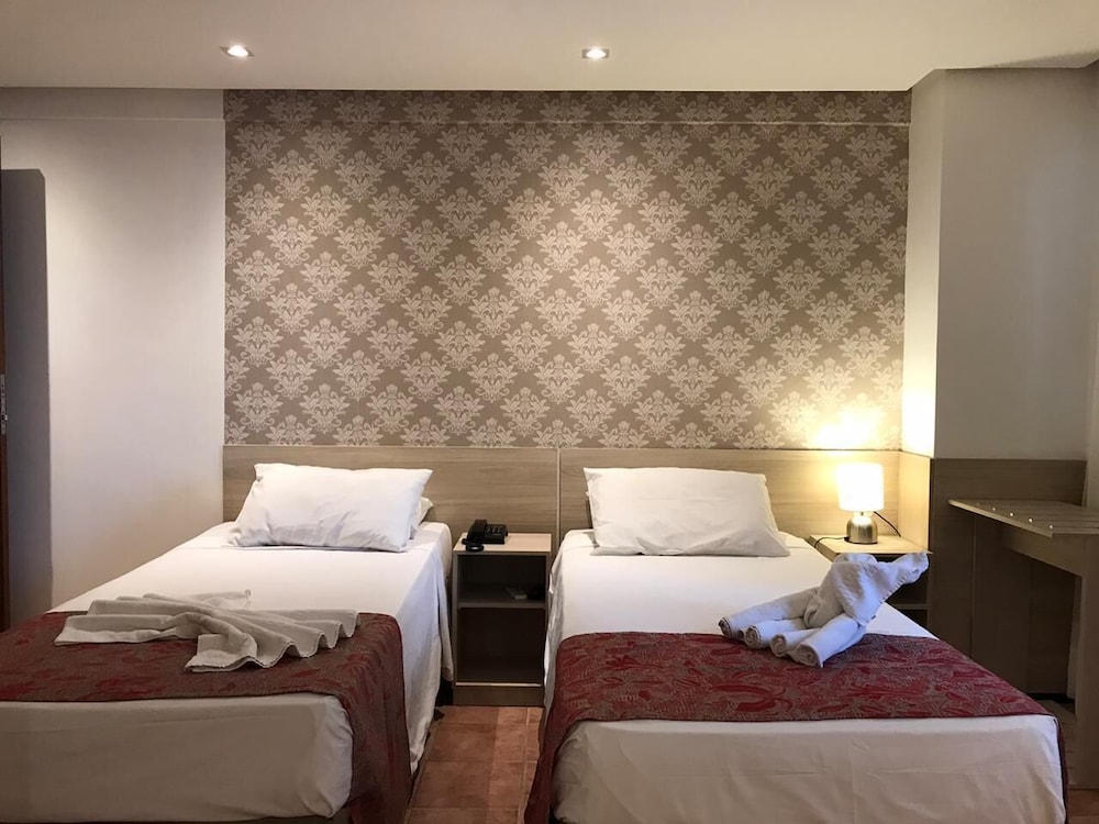 STANDARD, TWIN BEDS