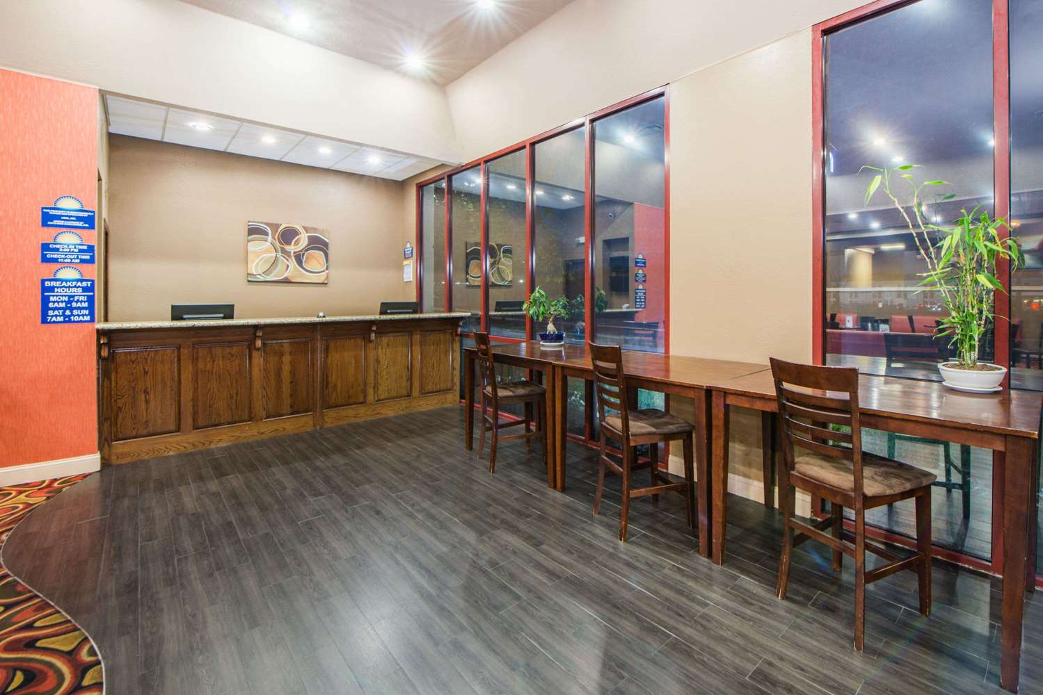 Days Inn by Wyndham Joplin 4/32