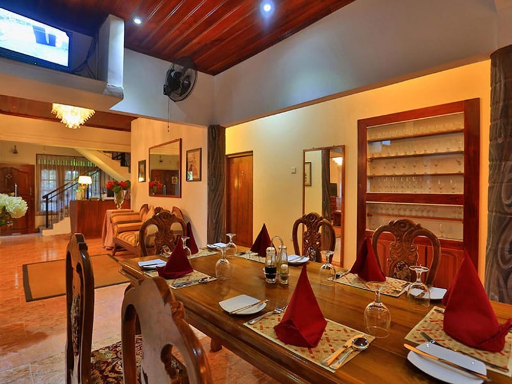 Emel Boutique Hotel 35/50
