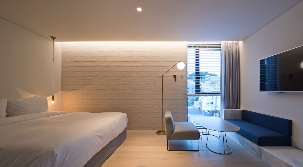 Hotel Cont 22/43