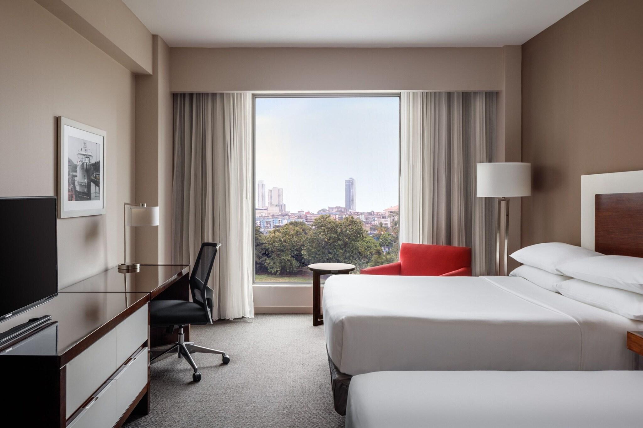 Deluxe, Quadruple, City View