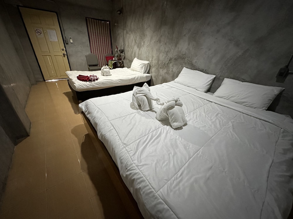 Chang Hostel Suvarnabhumi by ZUZU 27/47