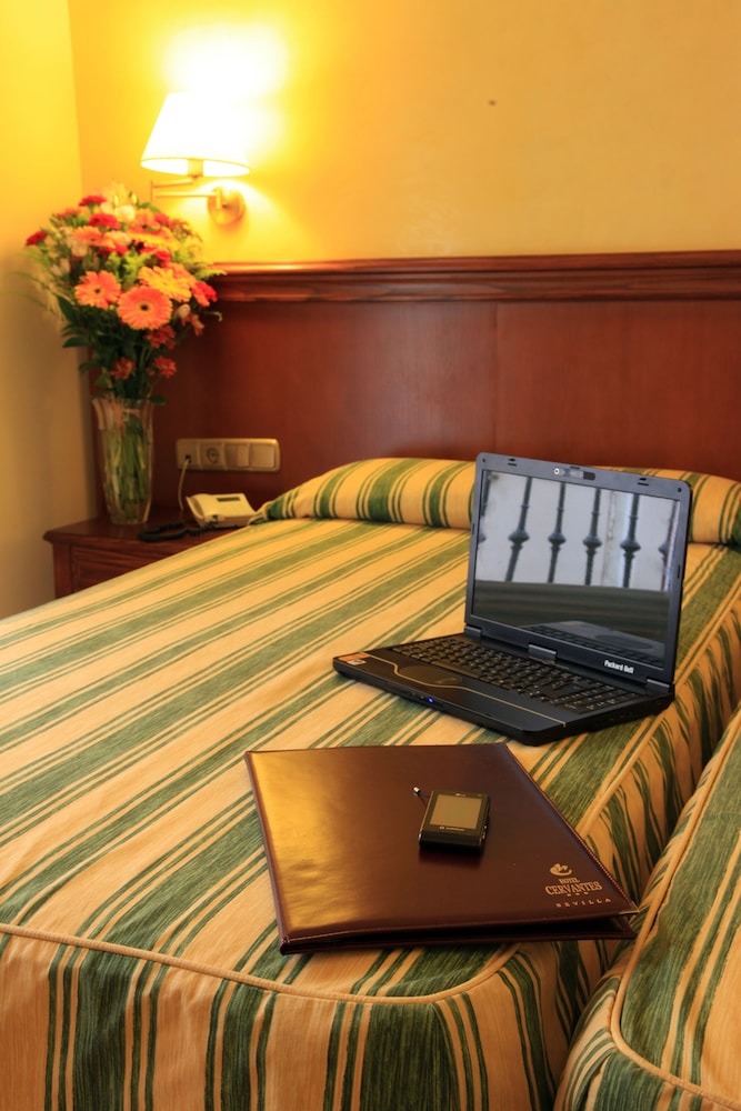 Hotel Cervantes 36/41