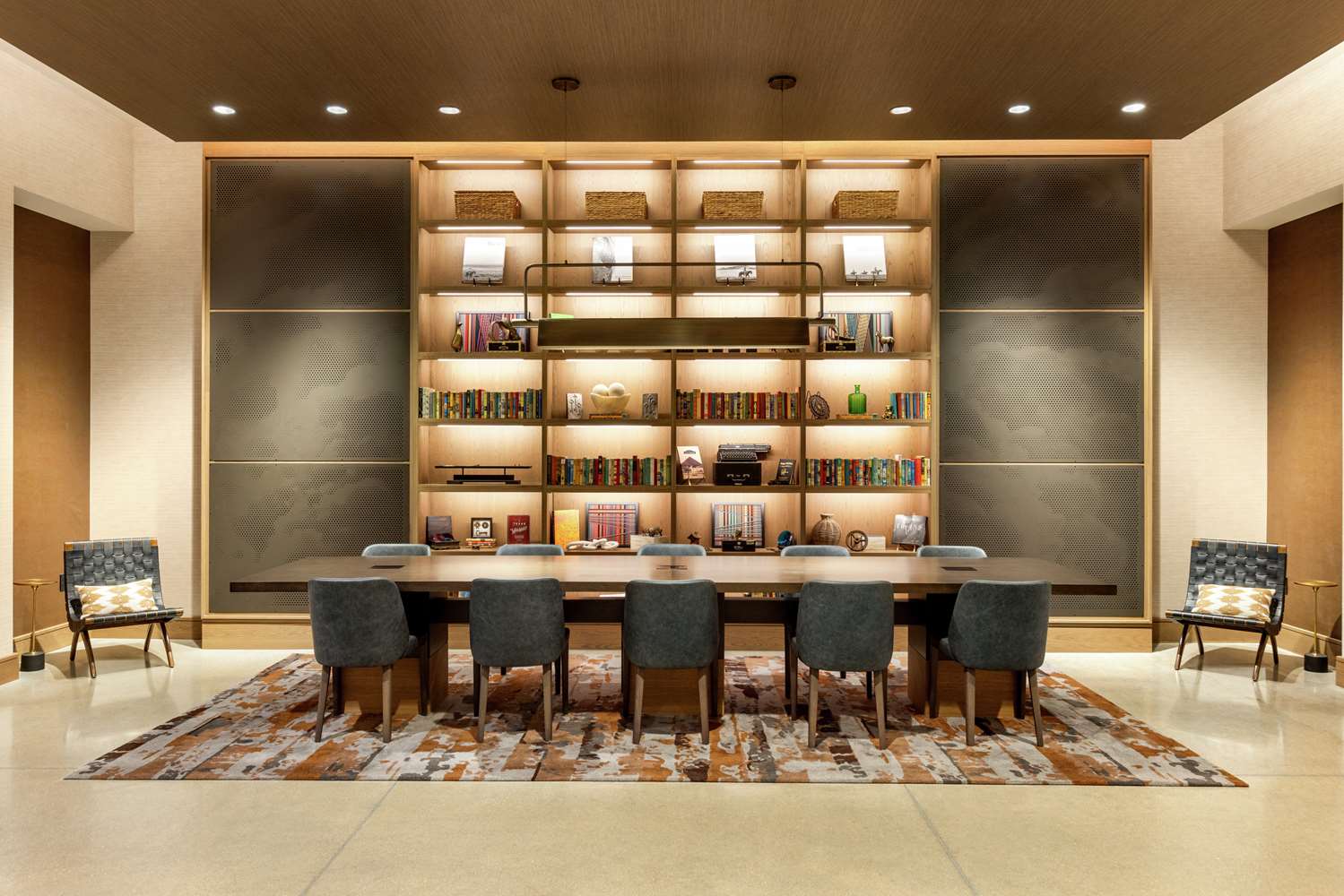 DoubleTree by Hilton Abilene Downtown Convention Center 49/56