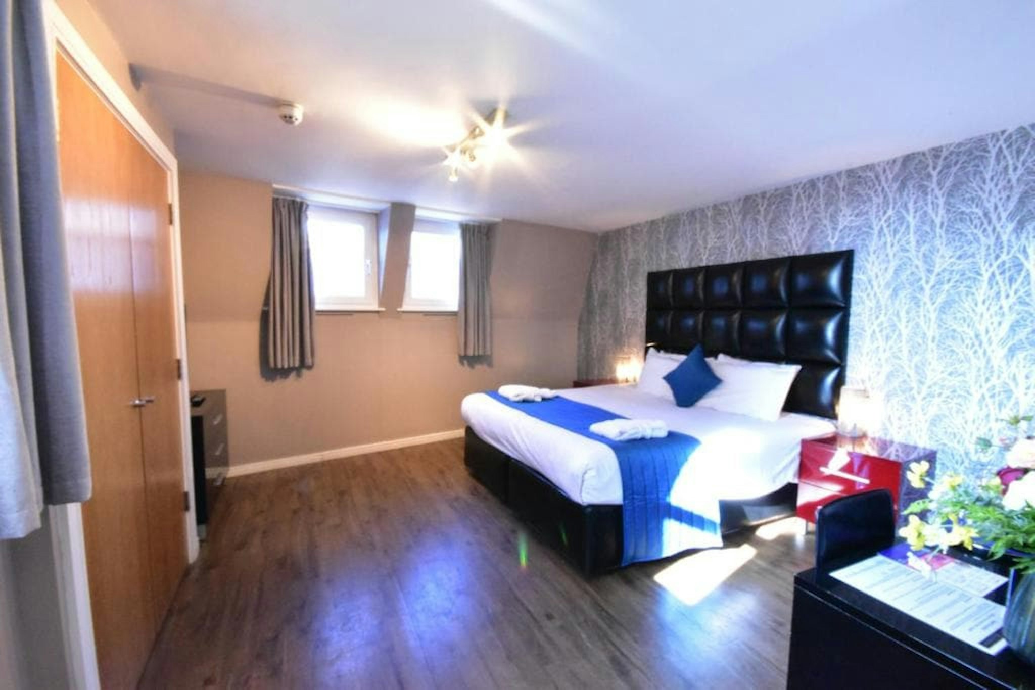 The Royal Hotel Cardiff 5/34