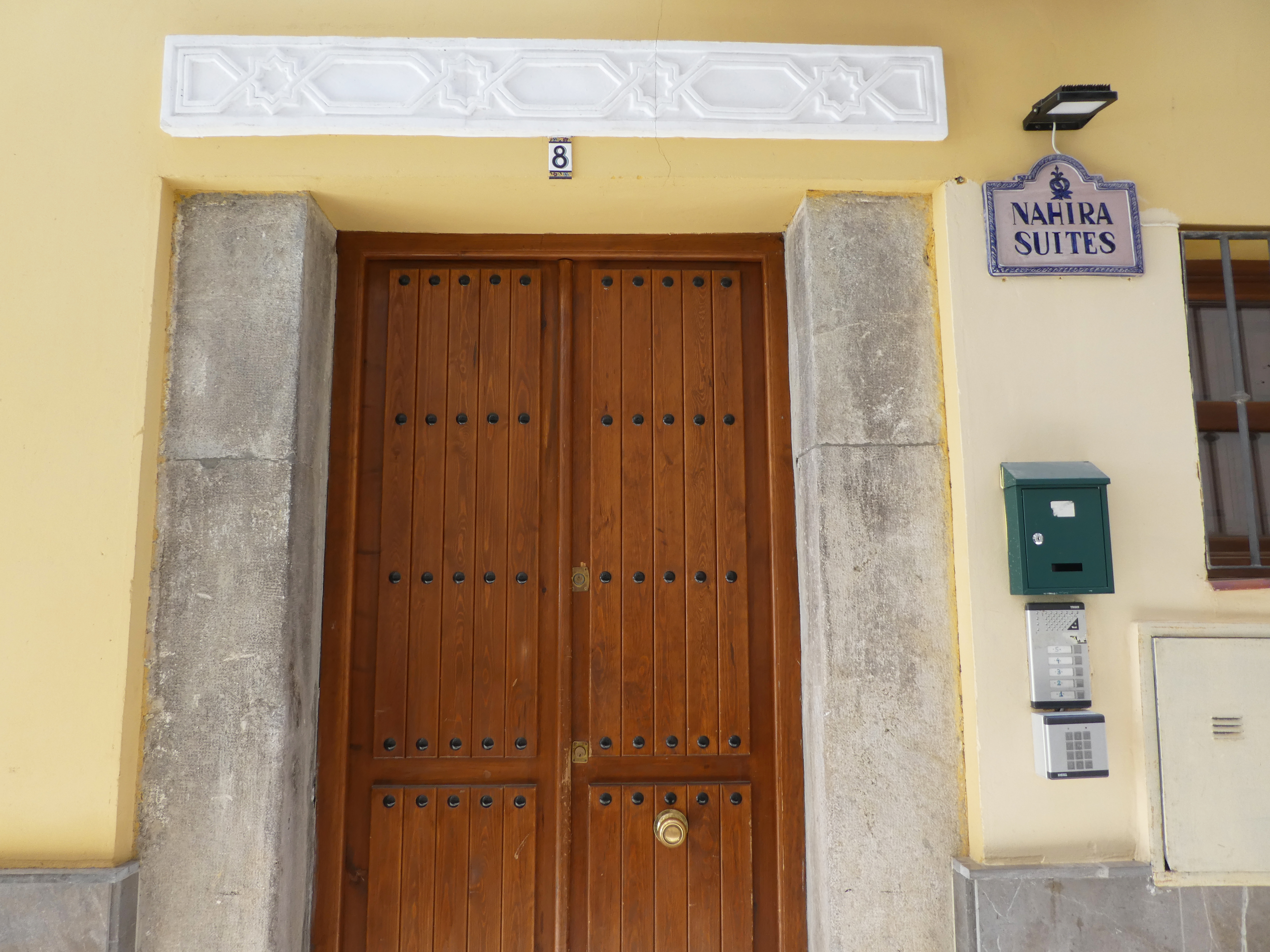 Apartamentos Nahira Suites 3000 2/50