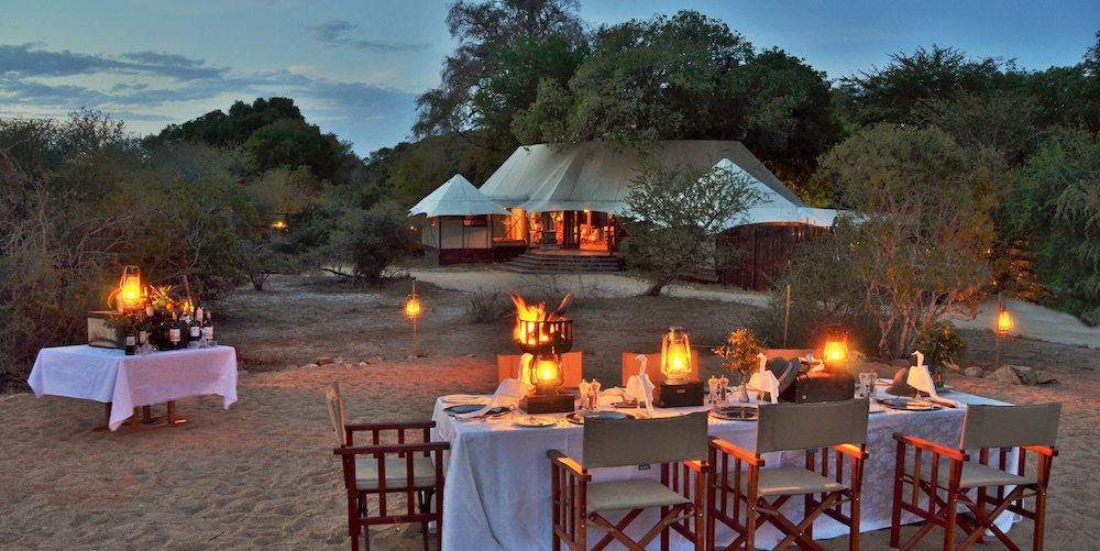 Hamilton Tented Camp 51/56