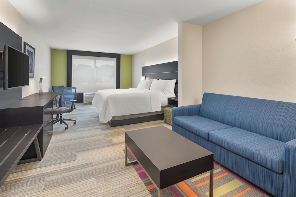 Holiday Inn Express Hotel Suites Hardeeville Hilton Head 51/68