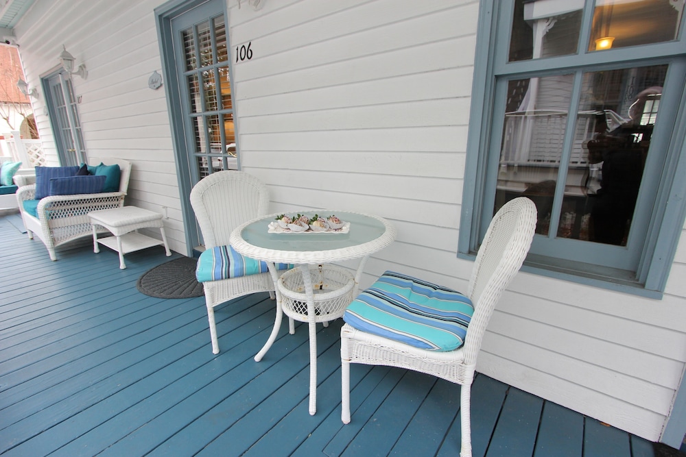 Bayfront Westcott House Bed and Breakfast 33/50