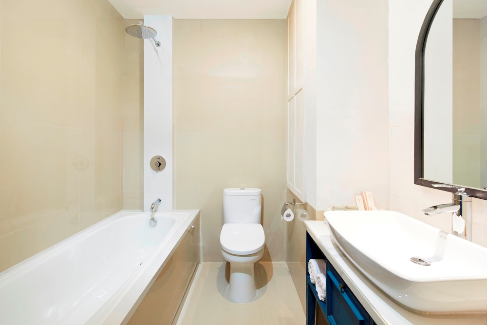 Jambuluwuk Thamrin Hotel 11/62