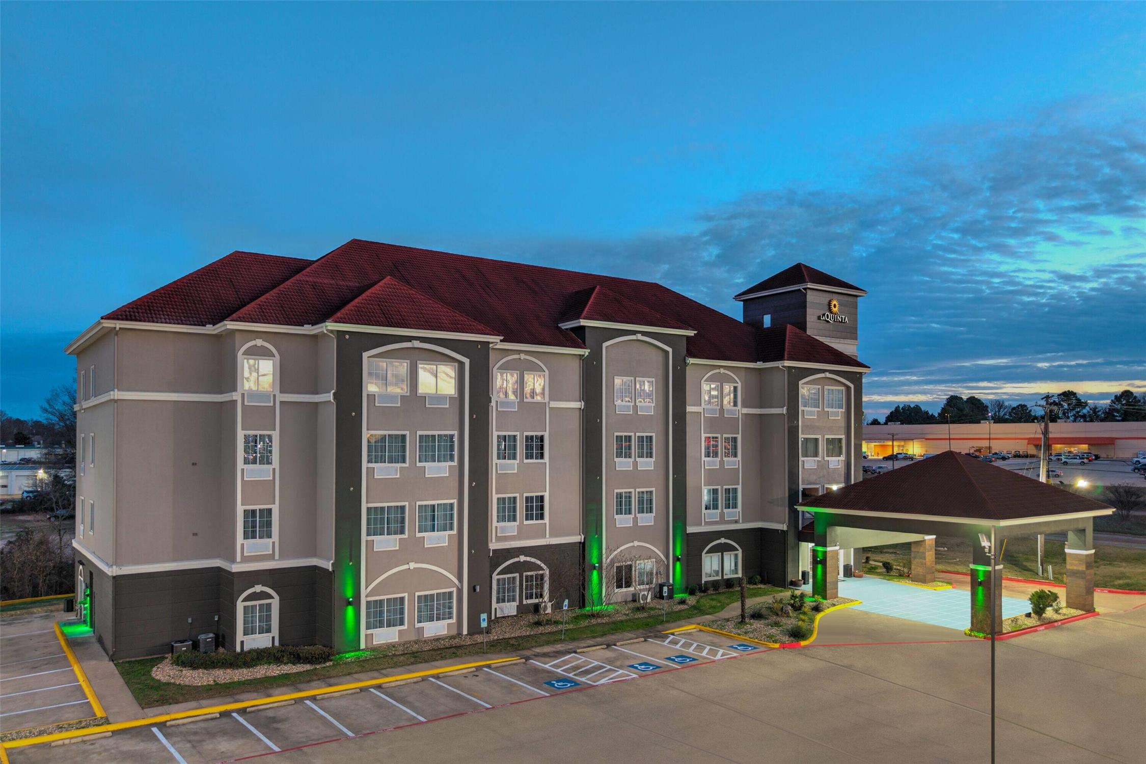 La Quinta Inn And Suites Paris 2/72
