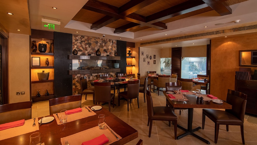 restaurant cafeteria