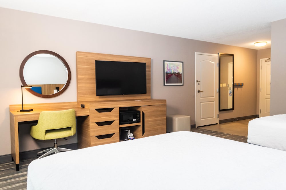 غرفة بسريرين كوين لذوي الإعاقة، Hampton Inn Chicago Saint Charl 2/4