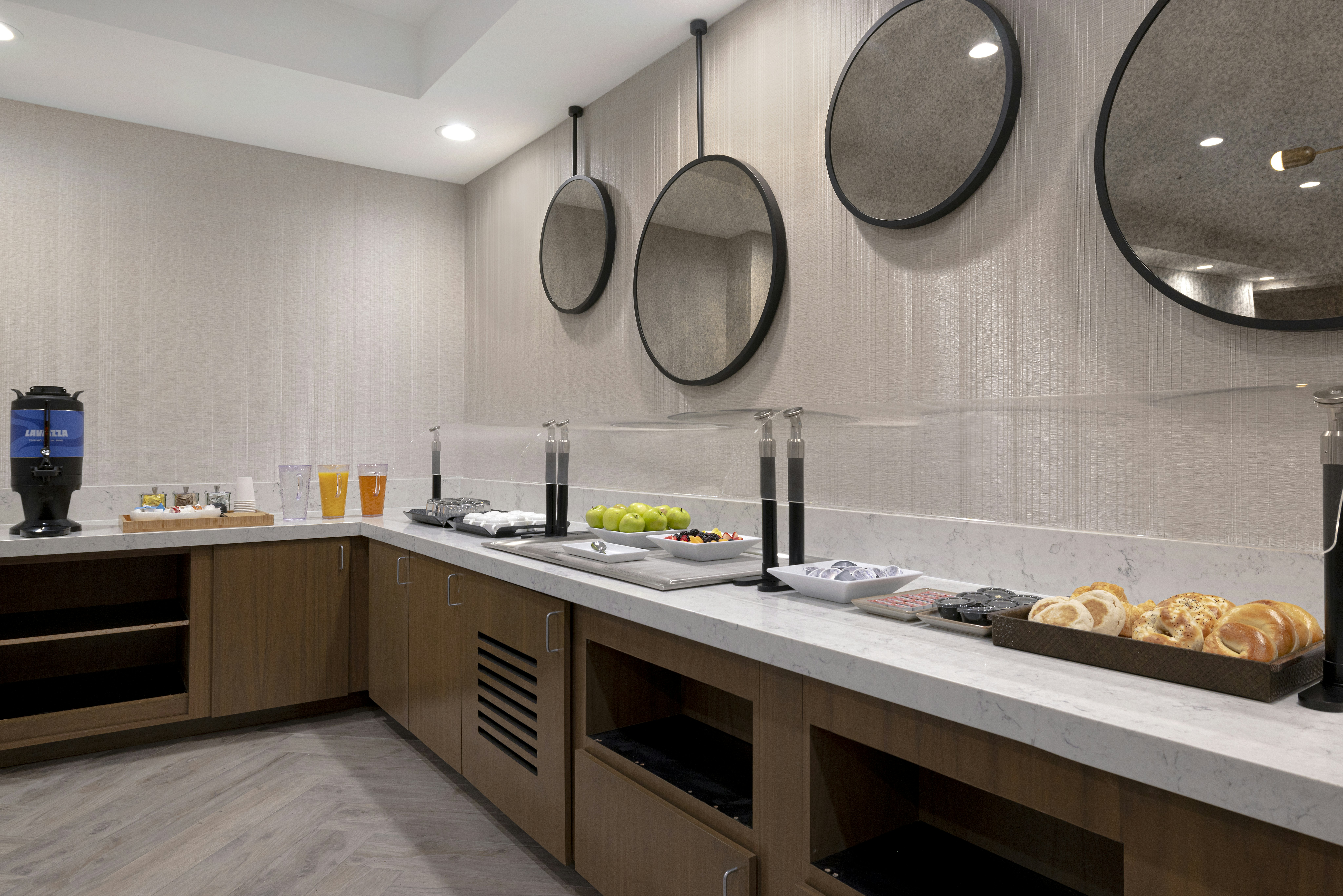 DoubleTree by Hilton Palmdale 75/75