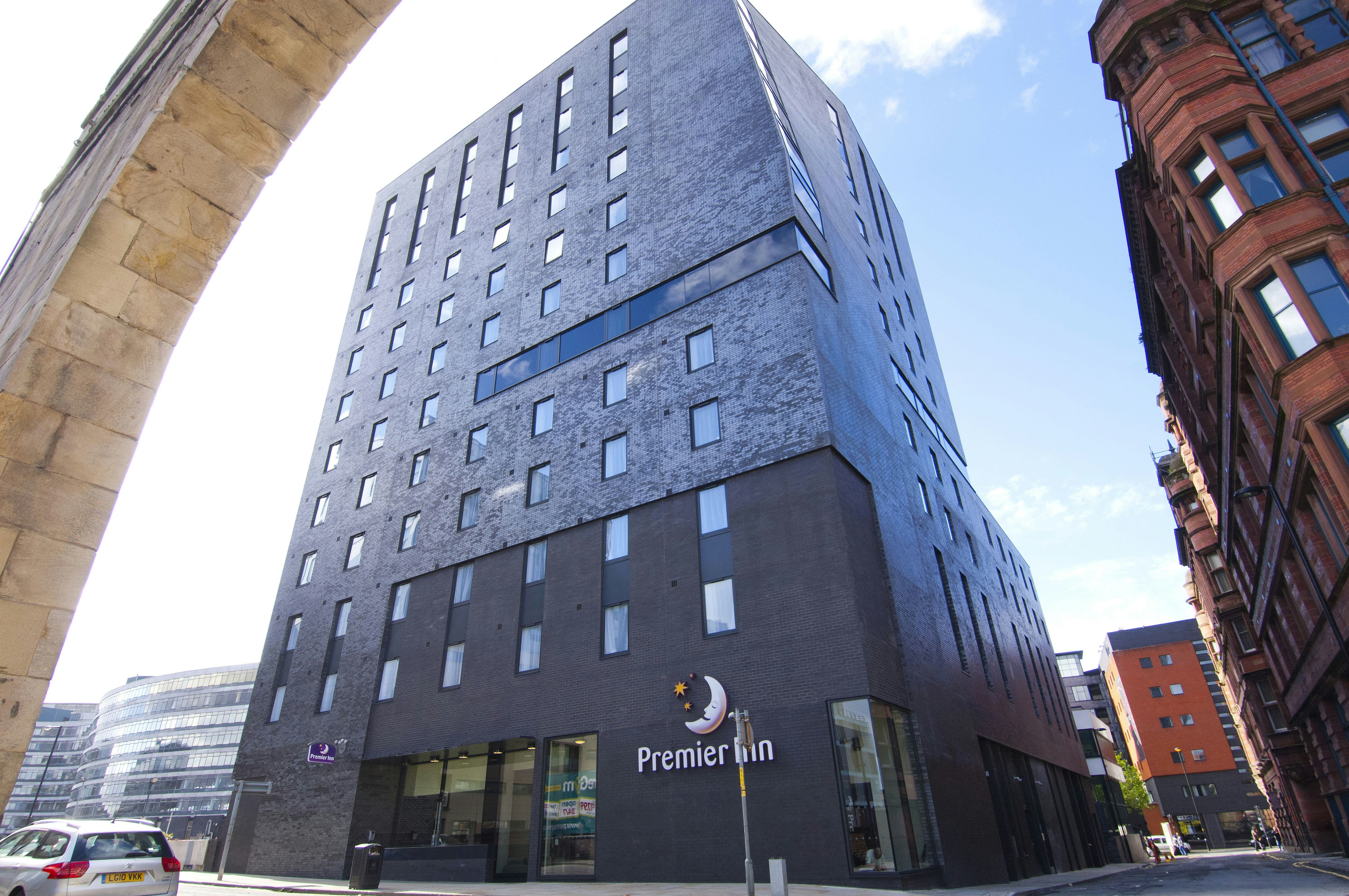 Premier Inn Manchester City Centre Piccadilly in MANCHESTER