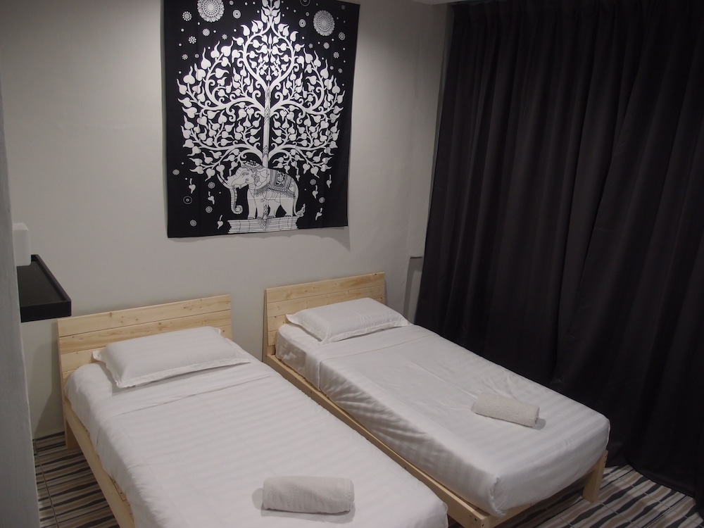 De Chukai Hotel 5/43