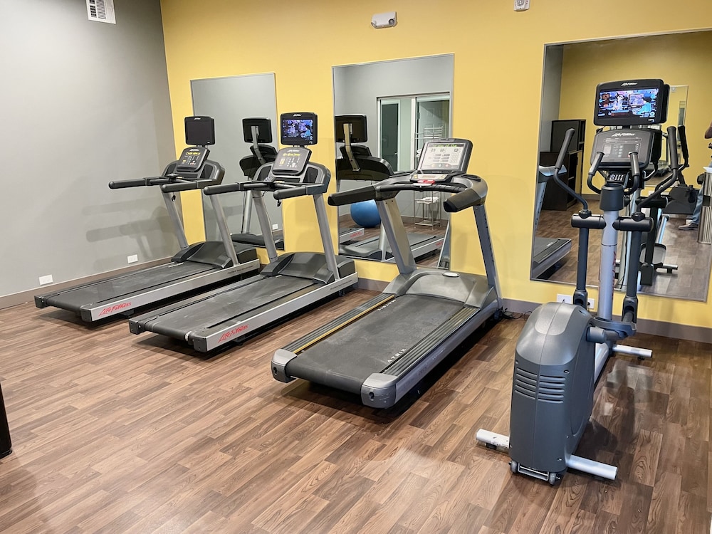 La Quinta Inn And Suites By Wyndham Port Arthur 21/50