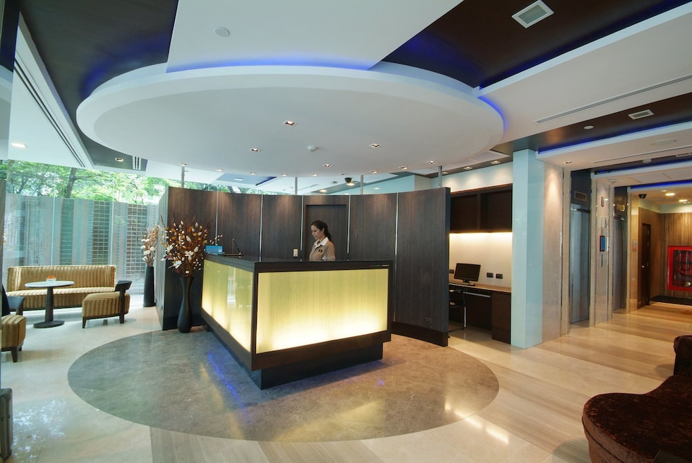 Amora Neoluxe Hotel 8/41