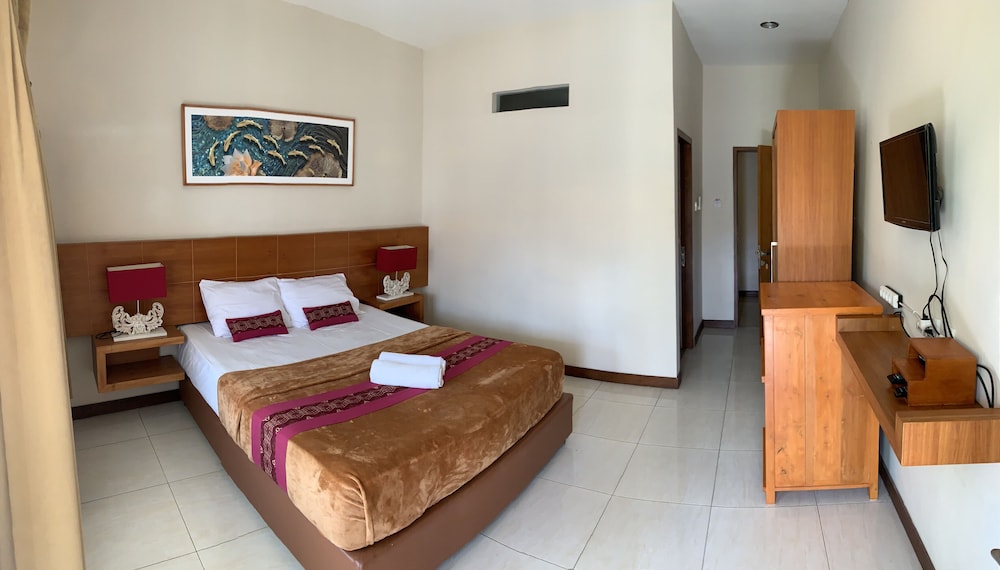 Kuta Suci Beach Hotel 10/43