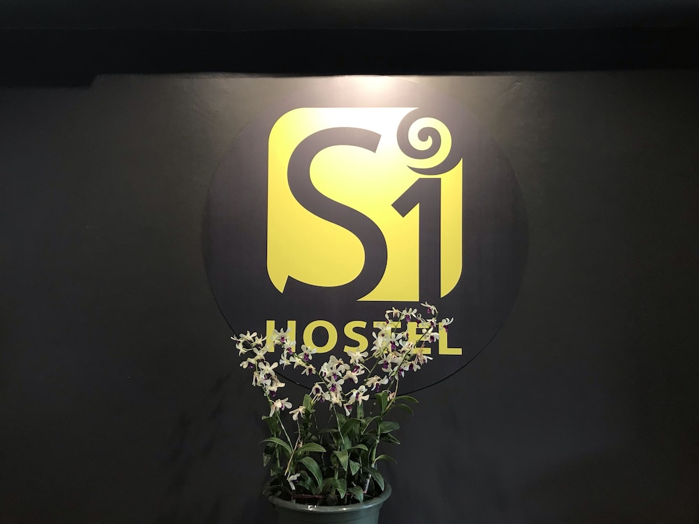 S1 Hostel 34/61