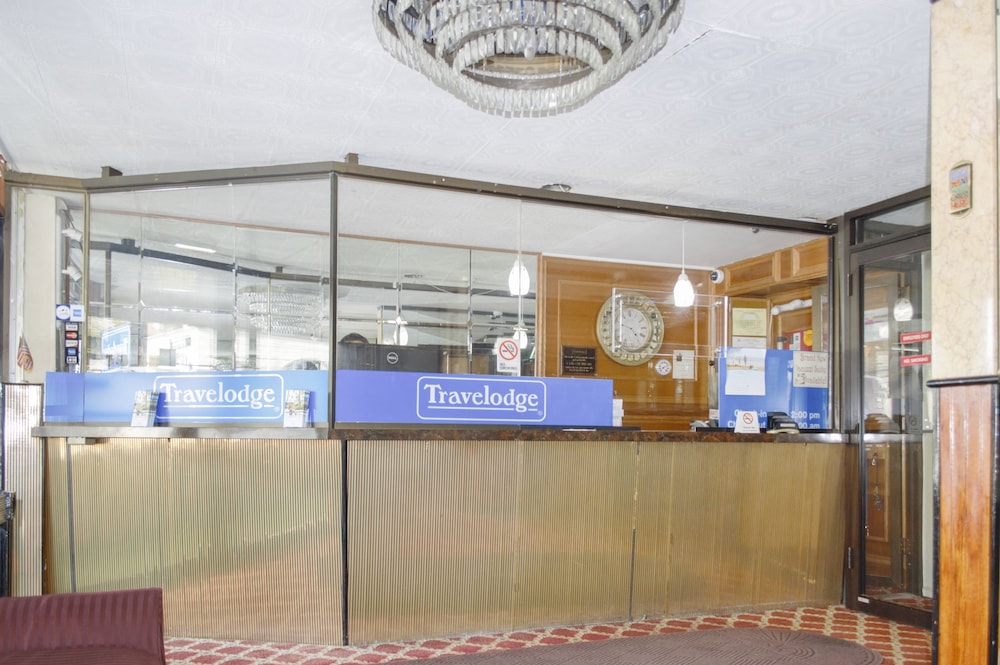 Travelodge by Wyndham Manhasset 6/28