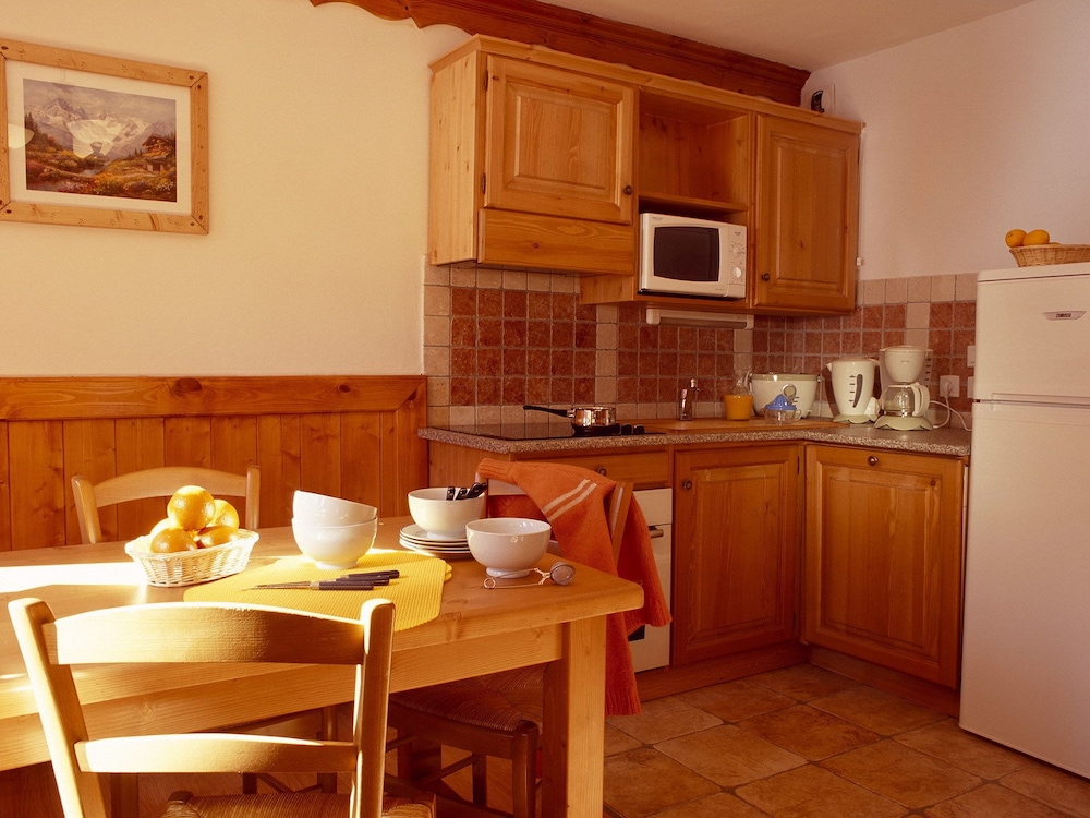 Chalet des Neiges - Oz en Oisans(Sat arr/dep only 32/50
