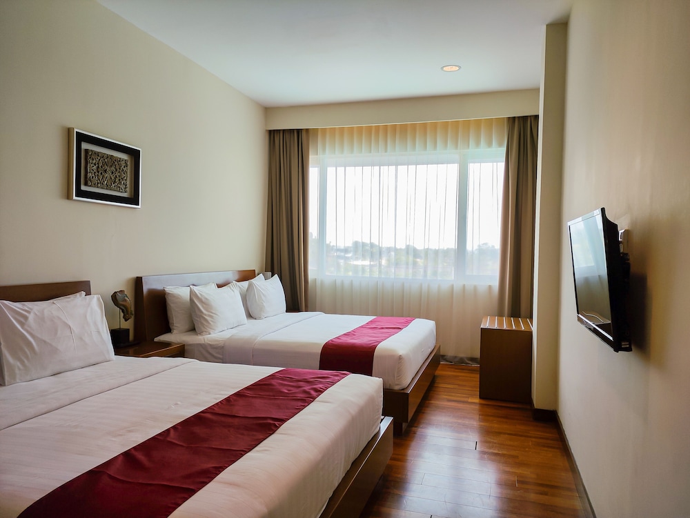 3 BEDROOMS, APARTMENT