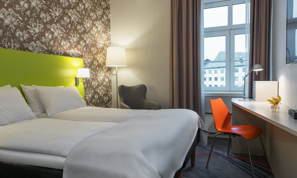 Thon Hotel Lofoten 12/50