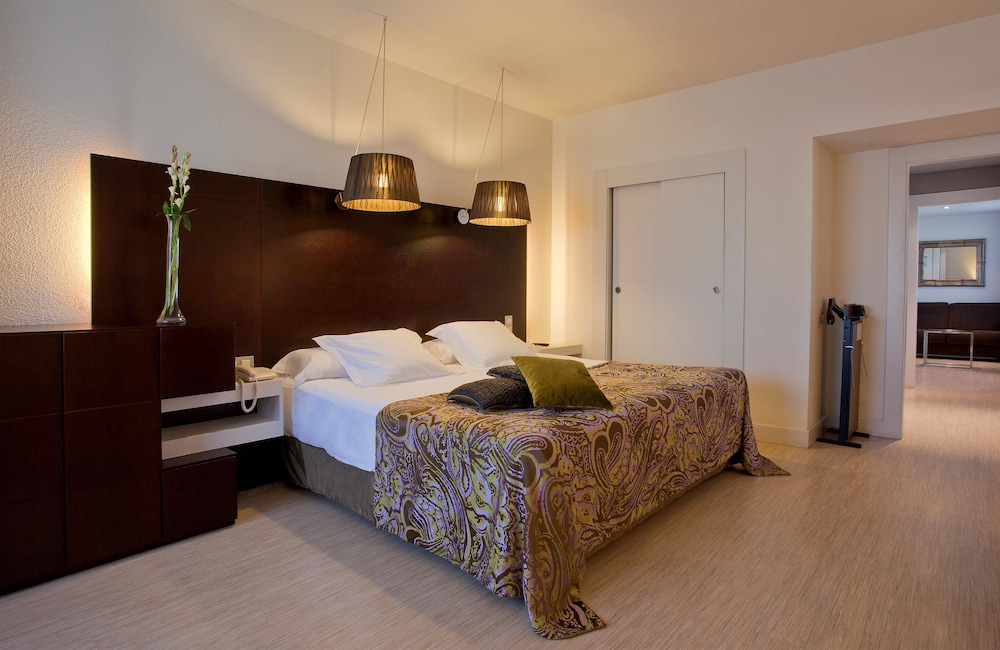 Hesperia Sevilla Hotel 13/72