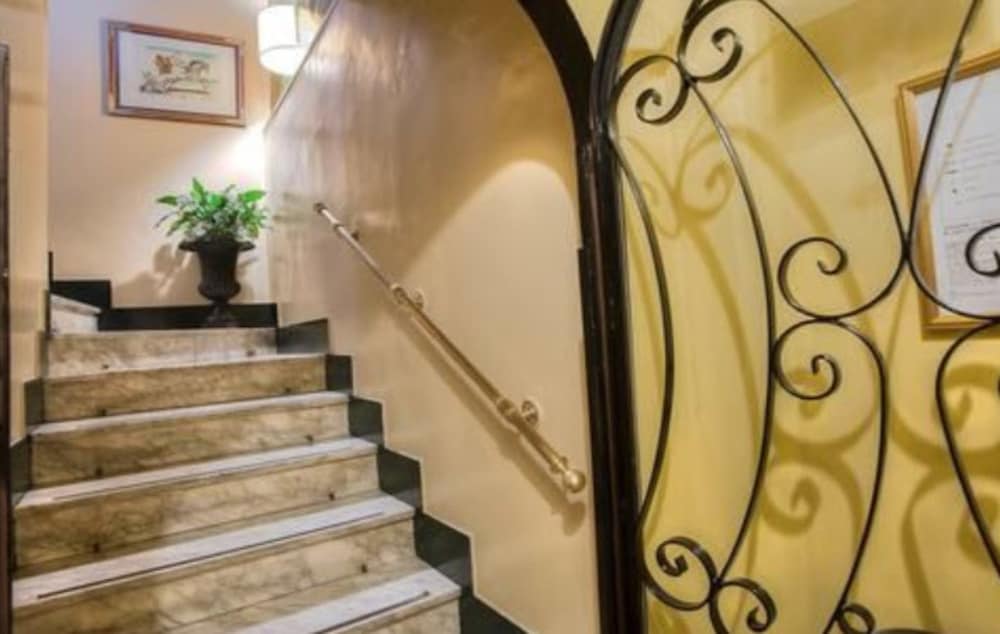 Fontana Hotel Rome 30/59