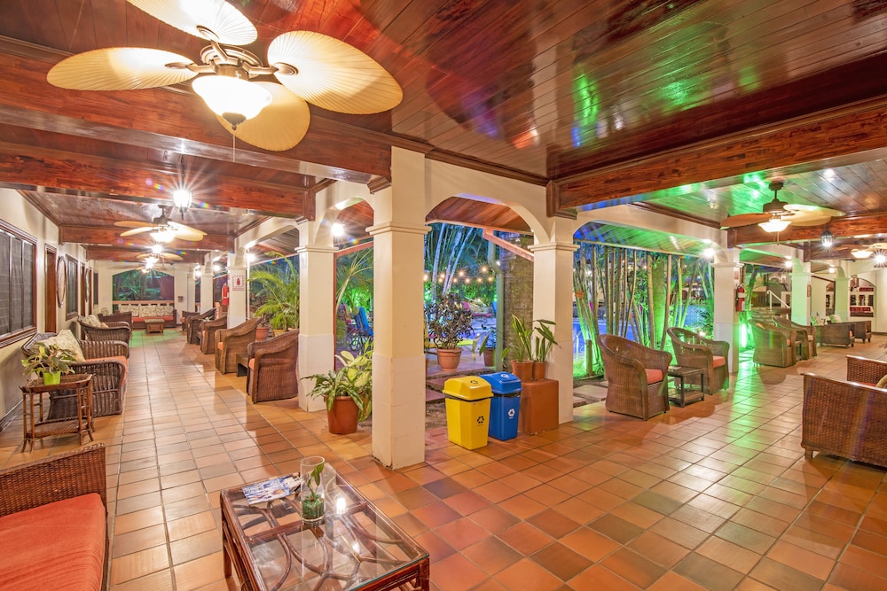 Hotel Villas Lirio 38/48