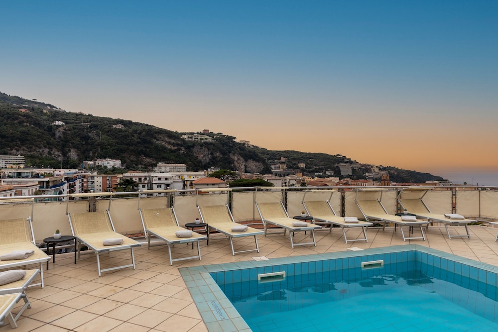 Grand Hotel Cesare Augusto 33/59