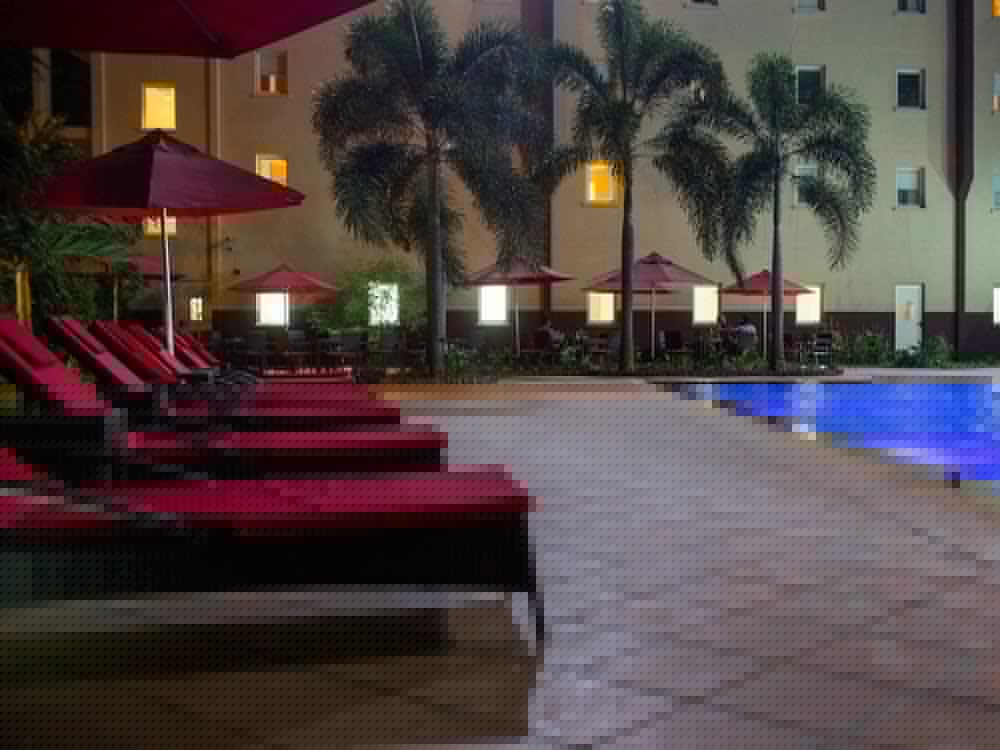 Delta Continental Hotel 59/66