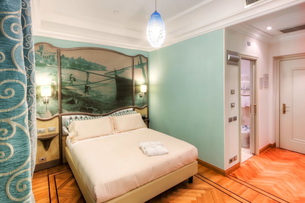 Grand Hotel Savoia Genova, Curio Collection by Hilton 31/73