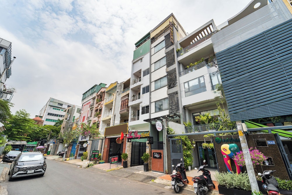 Collection O District 10 Near Van Hanh Hospital Formerly Lan Rung Hotel 37/39