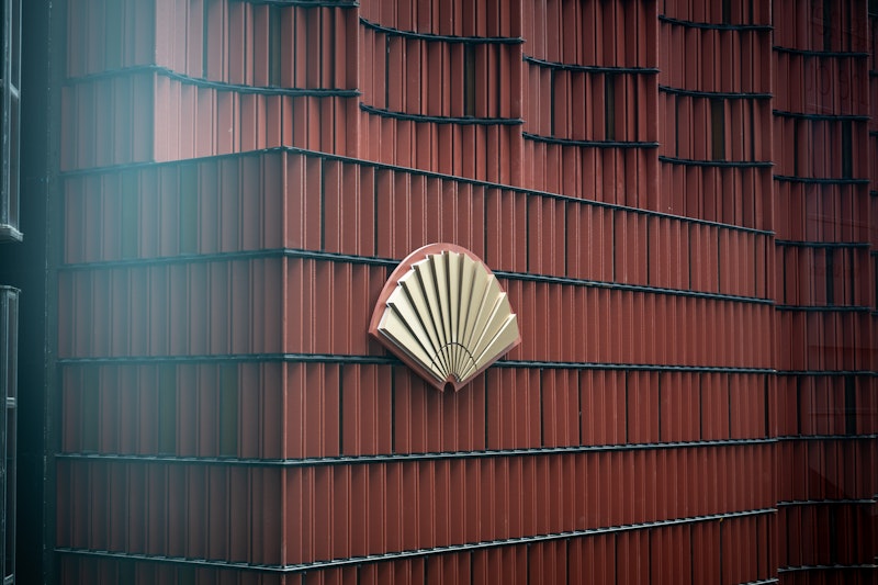 Mandarin Oriental The Landmark, Hong Kong 19/75