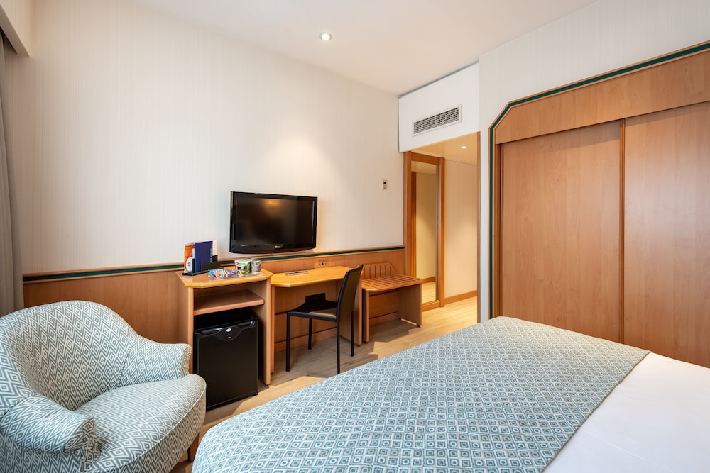 Praga Hotel 7/39