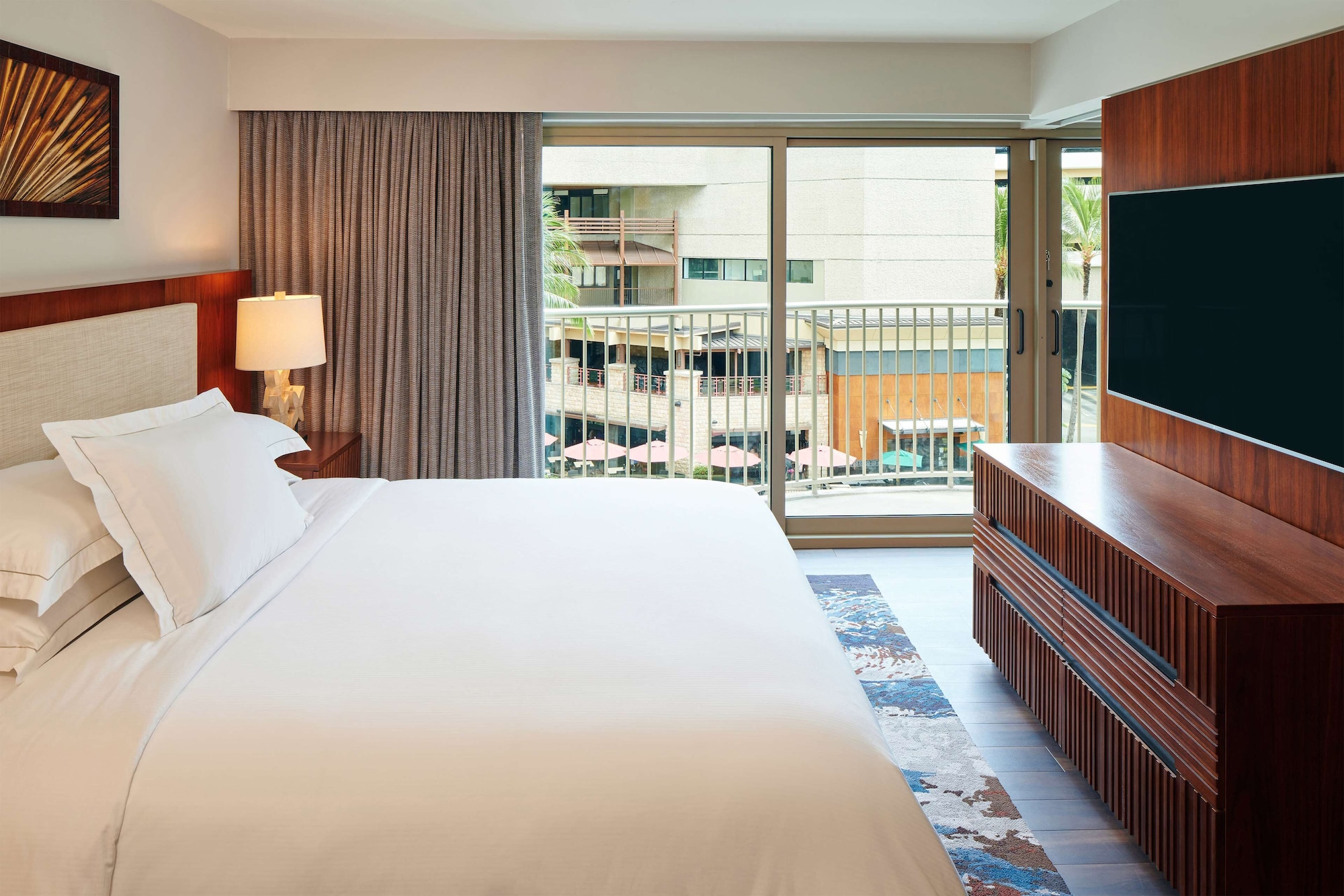 1 BEDROOM, PREMIER, SUITE, KING BED, SOFA