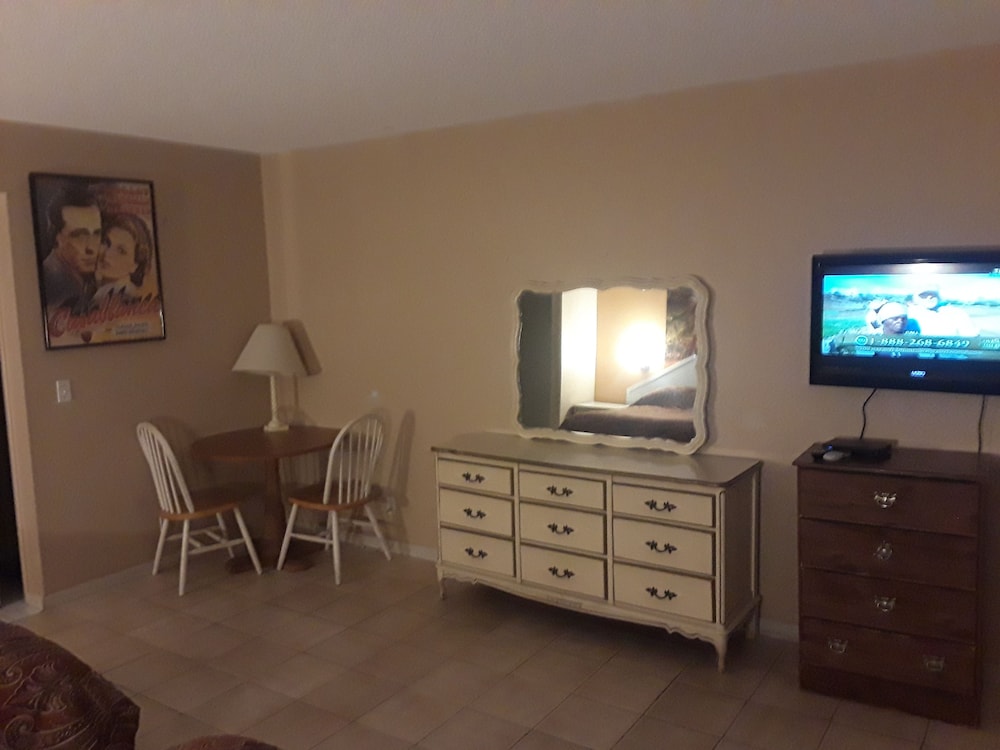 New Sungate Motel 12/21
