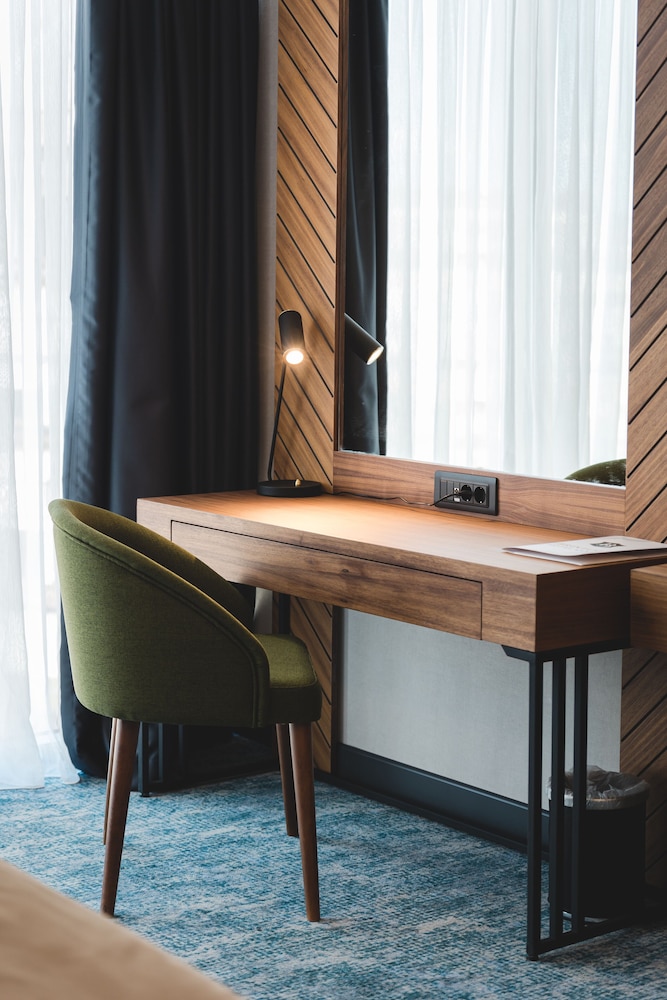 Bristol Hotel Podgorica 11/62