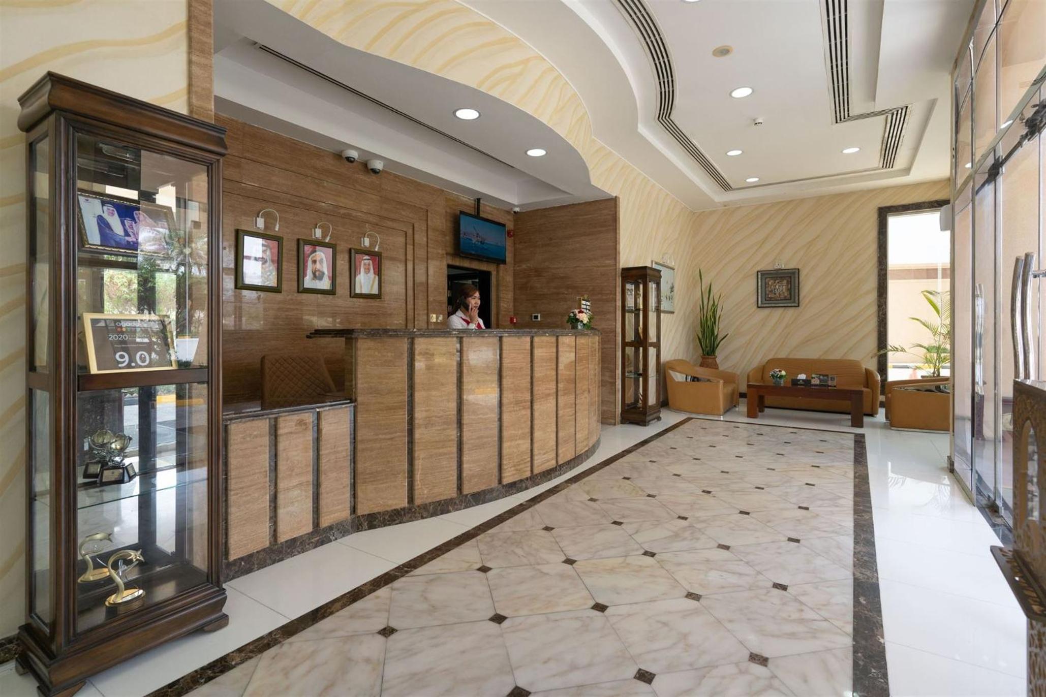 Royal Beach Hotel & Resort 7/50