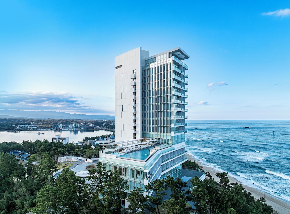 Seamarq Hotel 6/70