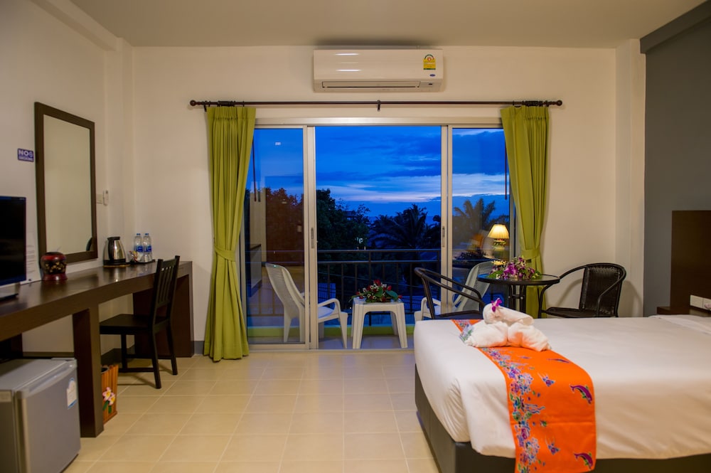 Z-Talay House 17/39