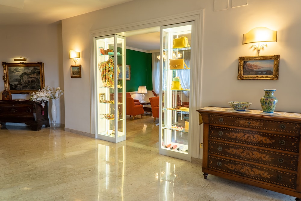Hotel Regina Sorrento 8/72