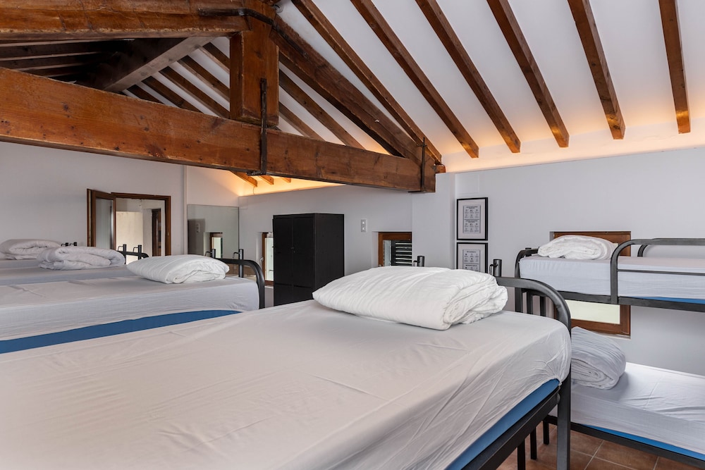 Urban Hostel Palma 9/50