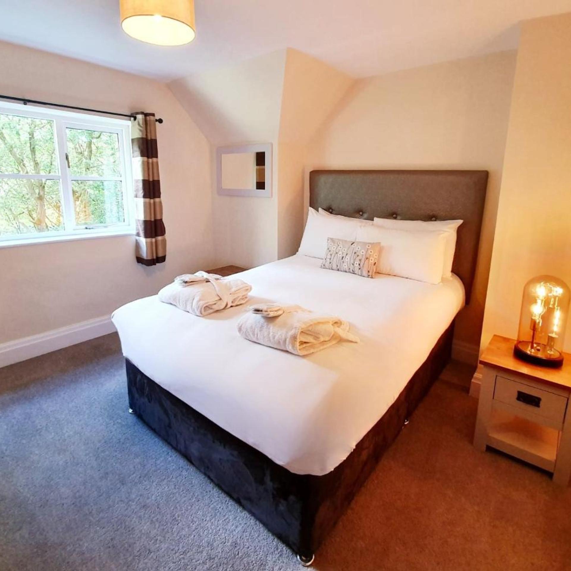 Woodland, Chalet, 3 Beds, Hot Tub